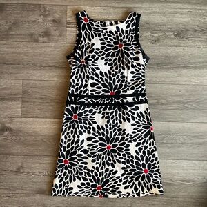 Talbots Sleeveless Sheath Dress Bold Floral Print Black White Red Size 8 Petite